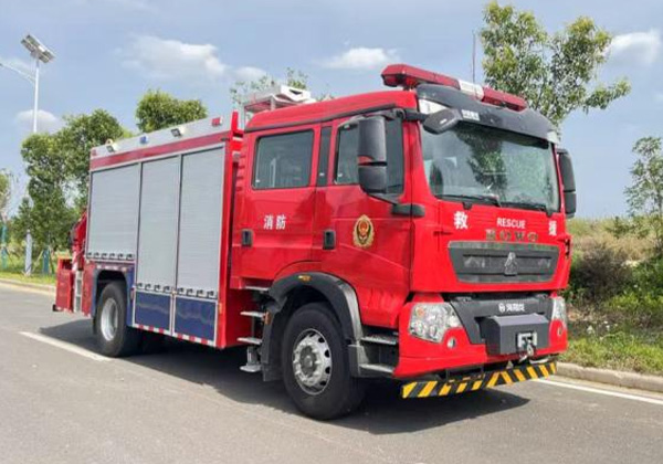 搶險(xiǎn)救援消防車(chē)