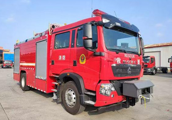 泡沫消防車(chē)